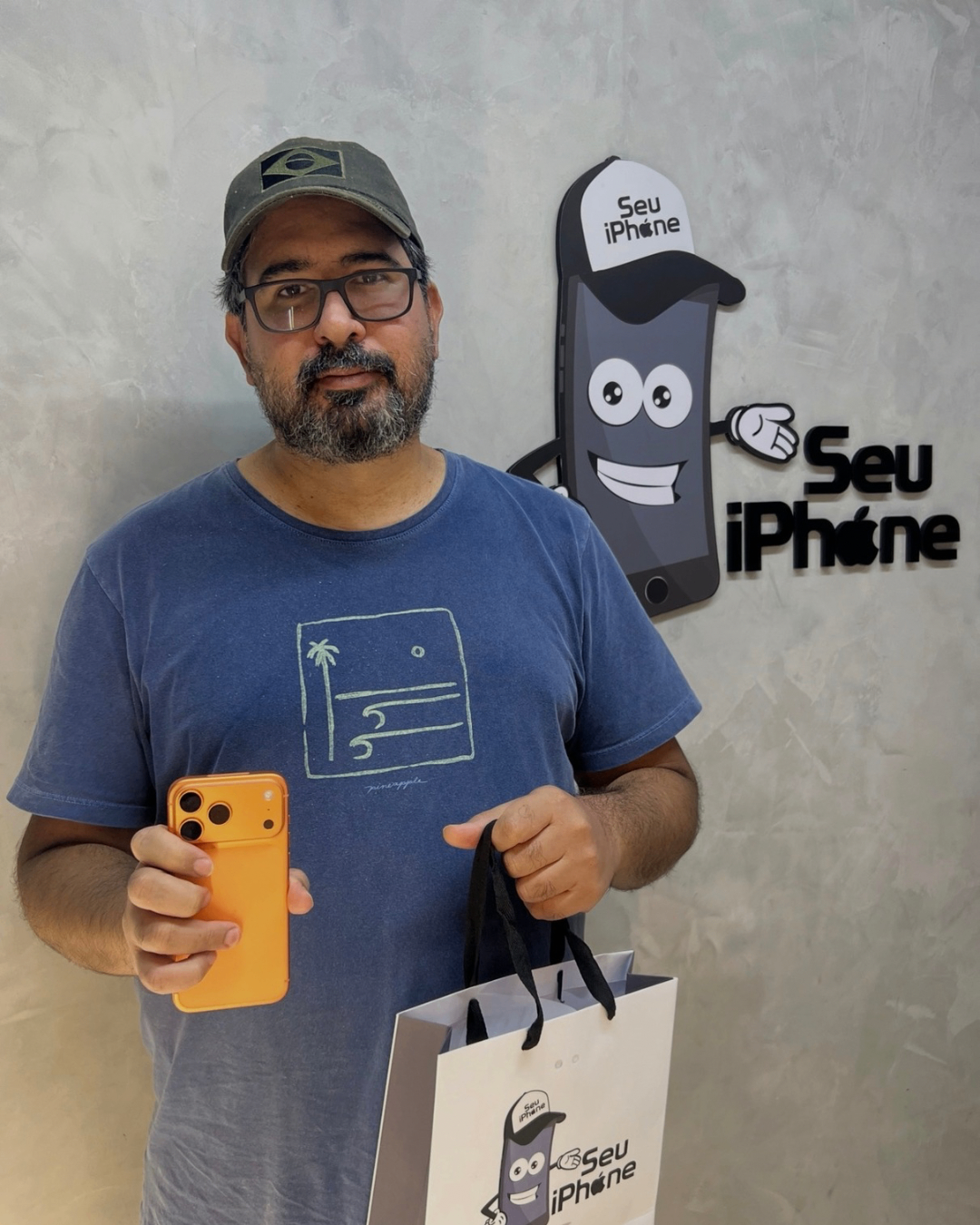 Cliente satisfeito com atendimento Seu iPhone